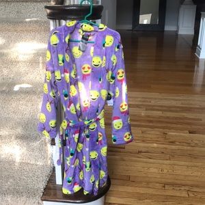 Emoji girls robe